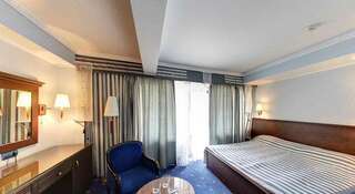 Гостиница Дельфин Лазаревское Стандартный двухместный номер с 1 кроватью или 2 отдельными кроватями-4